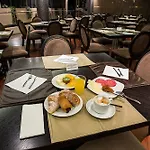 Iberik Santo Domingo Plaza فندق 4*
