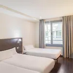 Iberik Santo Domingo Plaza فندق 4*