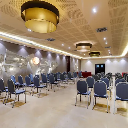 Iberik Santo Domingo Plaza 오비에도