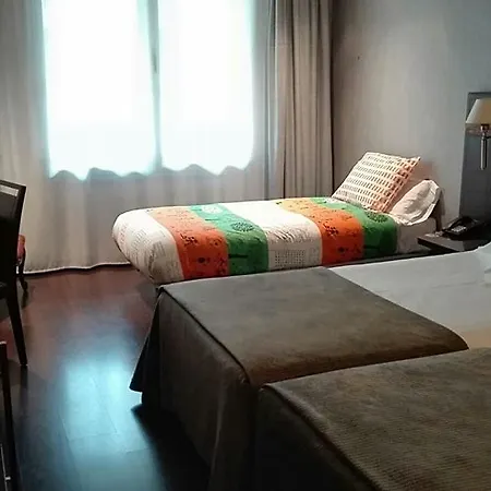 Отель Iberik Santo Domingo Plaza 4*