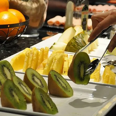 Отель Iberik Santo Domingo Plaza 4*
