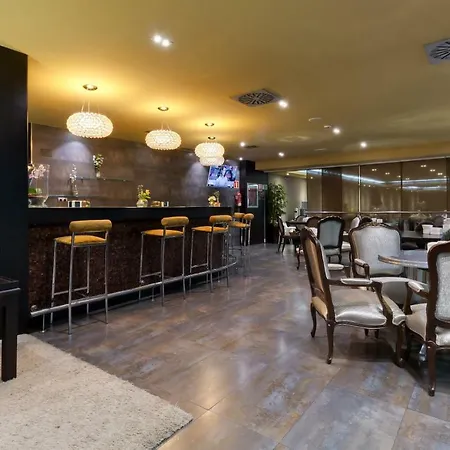 Iberik Santo Domingo Plaza