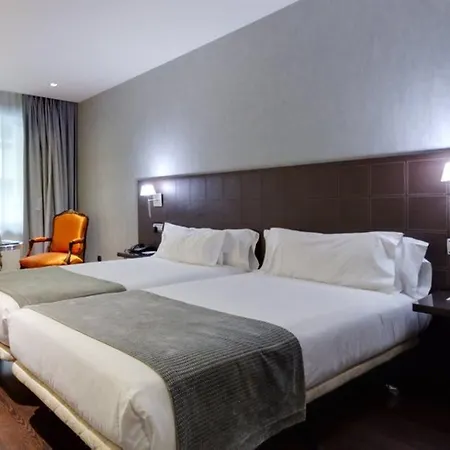 Отель Iberik Santo Domingo Plaza 4*