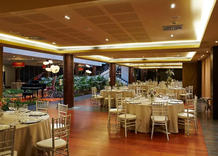 Iberik Santo Domingo Plaza 奥维耶多