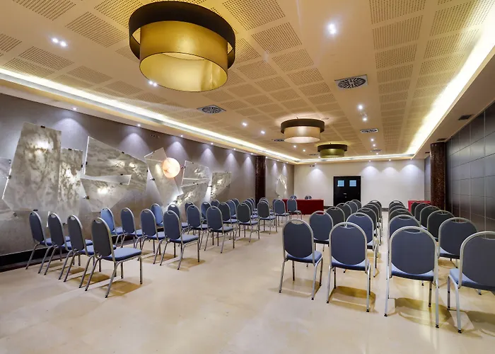 Iberik Santo Domingo Plaza Οβιέδο