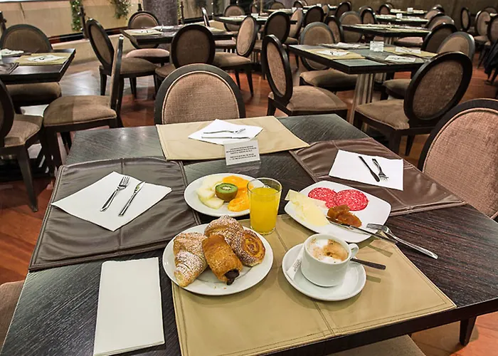 Ξενοδοχείο Iberik Santo Domingo Plaza 4*